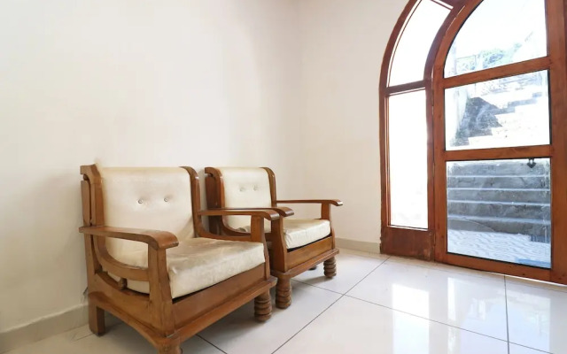 OYO 24137 Hotel Himalayan Village