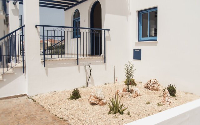 Anatoli 3BR Holiday Home 800m from the Beach