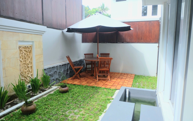 Villa Syariah Grand Bale with Private Pool by Simply Homy