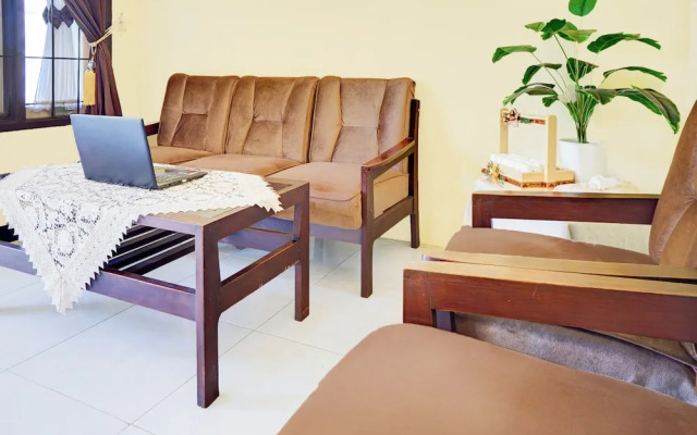 OYO 94218 MIOXIO Syariah Kost