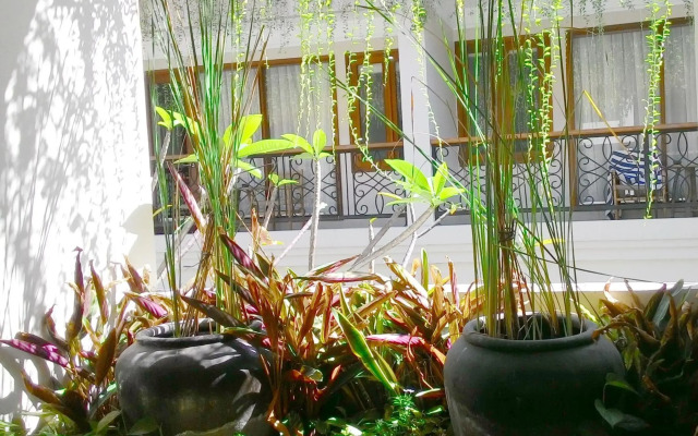 Seminyak Lagoon All Suites Hotel
