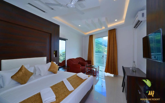 Moonline Resort