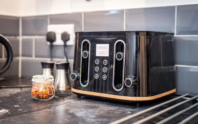 The Blossoms - Liverpool City L7