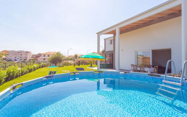 La Corte di Melina (CTT155)