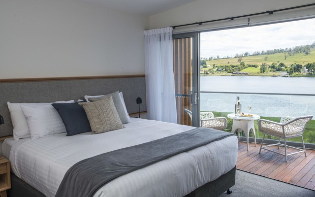 Rosevears Hotel