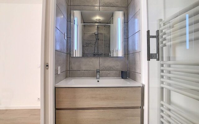 Superb Apart 6 People in the Heart of Cannes T33