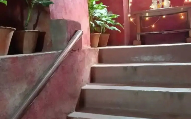 OYO 70117 Shivanand Hotel