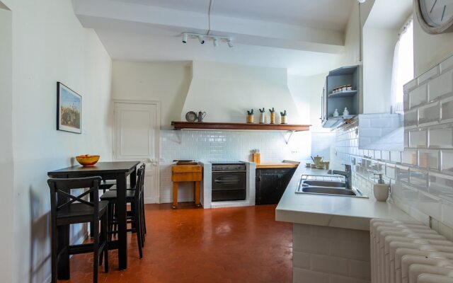 Chateau Terre Blanche