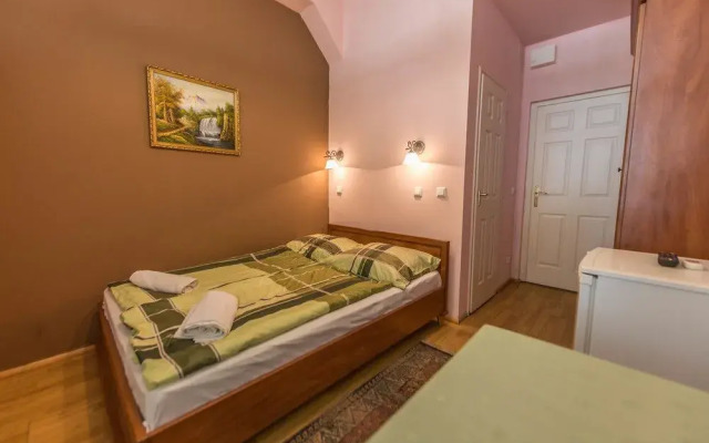 Apartment House Pater