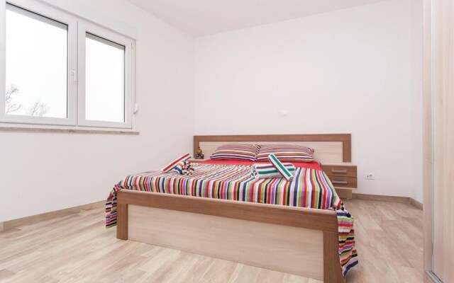 Nice Home in Njivice With Wifi and 2 Bedrooms