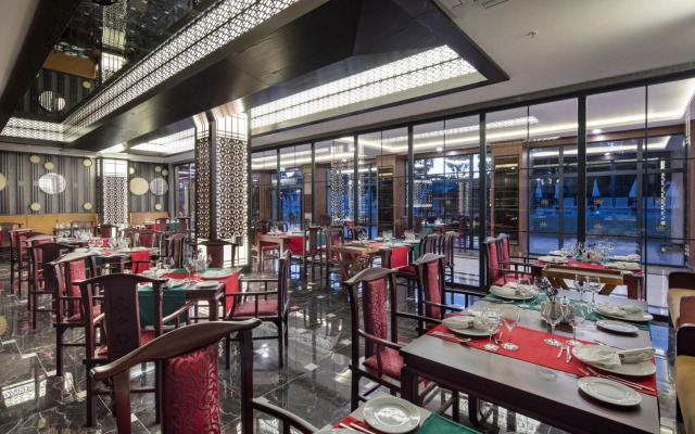 Aydinbey Queen's Palace & Spa - Ultra All Inclusive Resort