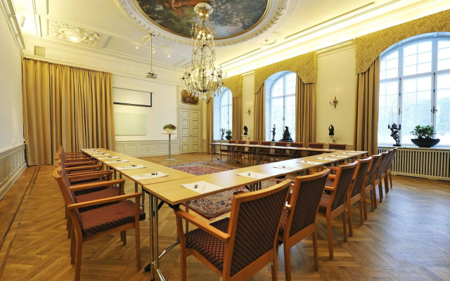Näsby Slott