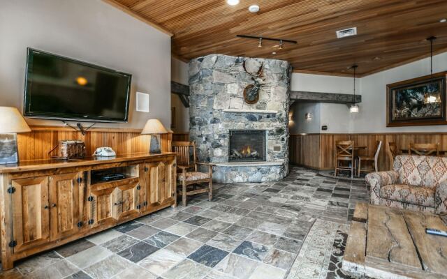 Jack Pine 8013 by SummitCove Vacation Lodging