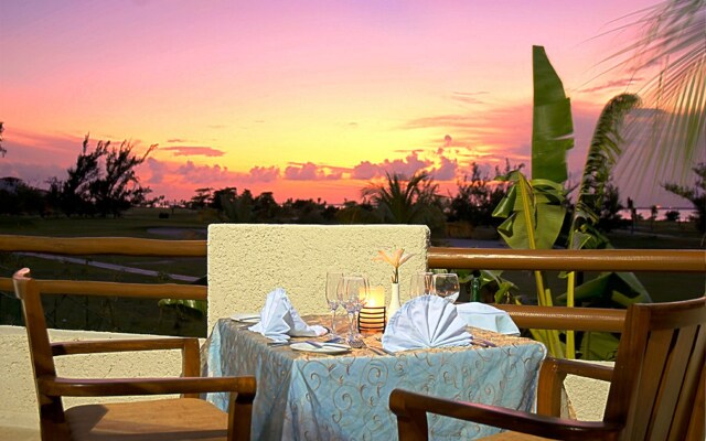 Laguna Suites Golf & Spa
