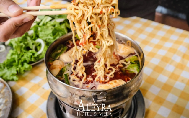 Aleyra Hotel and Villa Garut