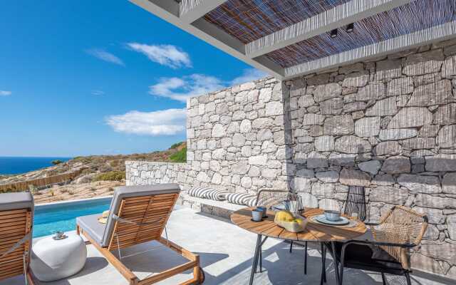 Ariadne Suites