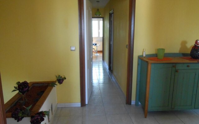 House with 8 Bedrooms in Villeurbanne, with Wifi
