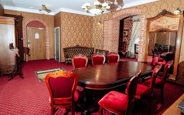 Zamek Gniew - Hotel Rycerski