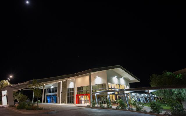 Crowne Plaza Alice Springs Lasseters, an IHG Hotel