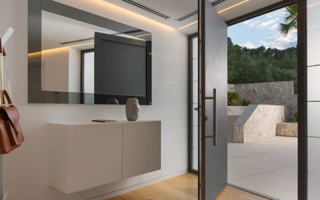 Beach Villa in Korcula with Pool, Sauna & Hot Tub