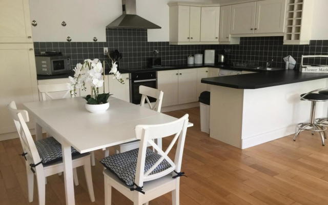 Strandview Ground Floor Beach Apartment