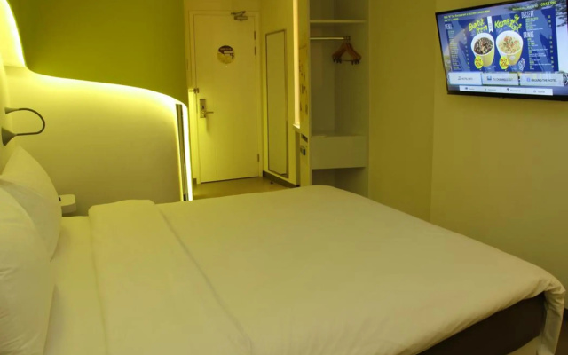 YELLO Hotel Manggarai Jakarta – Guest Rooms – Jakarta