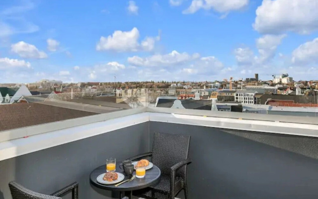 Alva Apartments