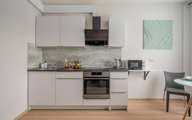 БТВ Апартс на улице Крестинского 4