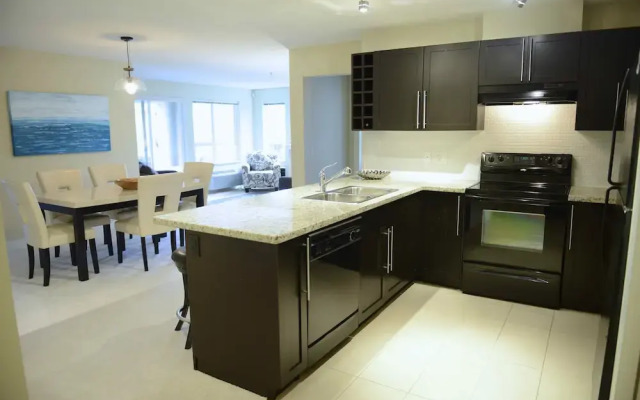 Osprey at Waterscapes by KelownaGo