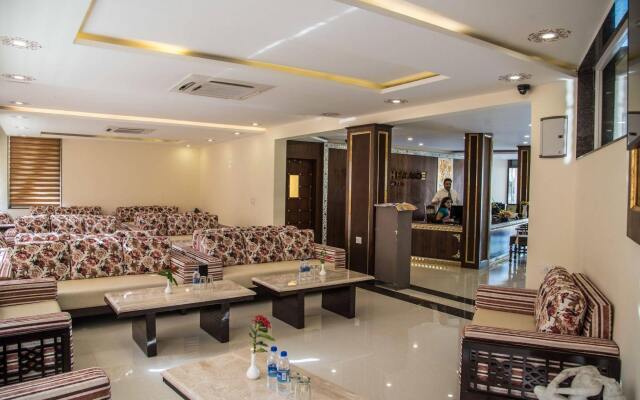 Labh Garh Palace