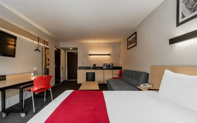 City Express by Marriott Querétaro Juríca