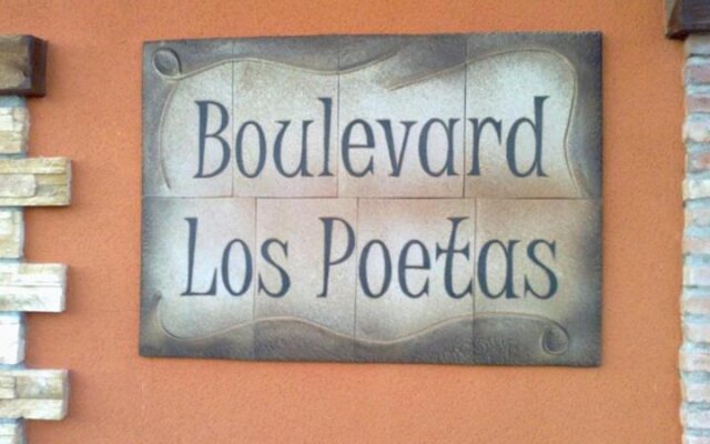 Boulevard Los Poetas