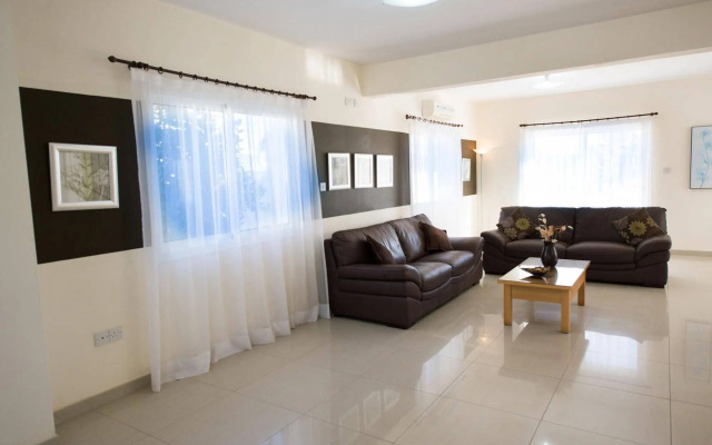 Hara Nissi Beach Villas