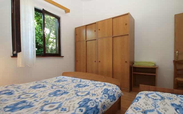 Apartment 1907