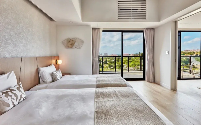 Hotel Shigira Mirage Beach Front