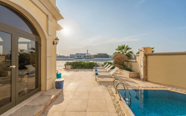 Maison Privee - Ultra-Luxury Villa w/ Private Pool & Beach on Palm