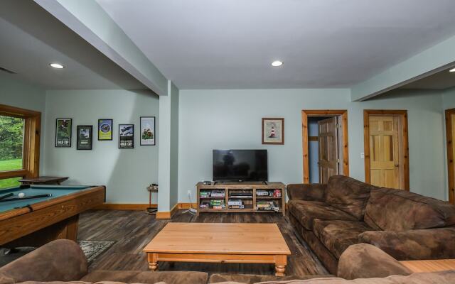 McKenzies Mountain 7 Bedroom House