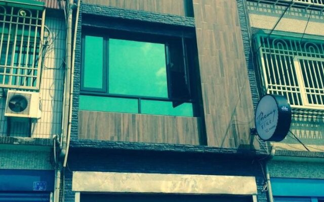 The Way Hostel & Bar