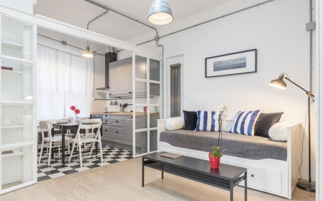Cosy Modern Studio Flat Close to Metro Piramide