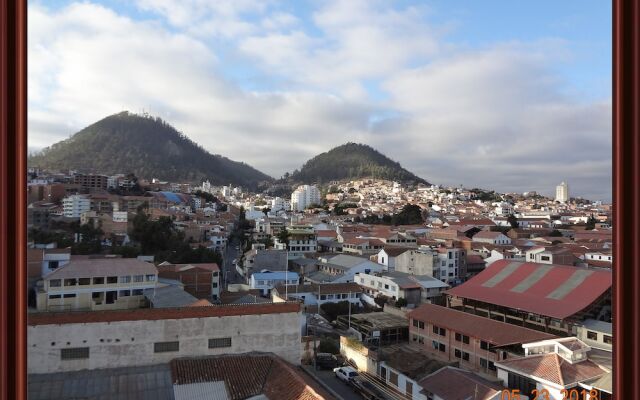 Hostelling Bustillo