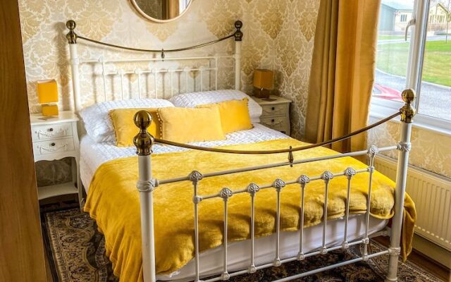 Immaculate 3-bedroom Private Lodge Near York