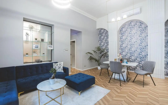 Luxury Gold 2 bedroom apartment