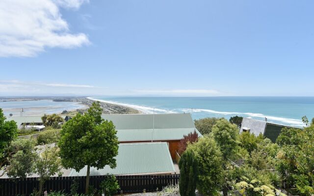 Panorama - Christchurch Holiday Homes