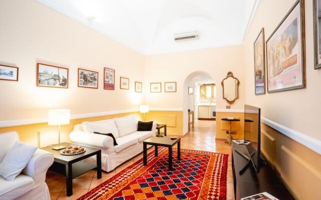 Quiet and Cozy Trastevere Hideaway