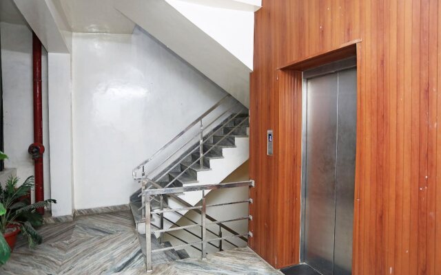 Hotel Vanaya Palace by OYO Rooms