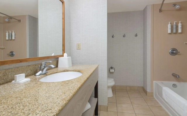 Hampton Inn & Suites by Hilton Moncton