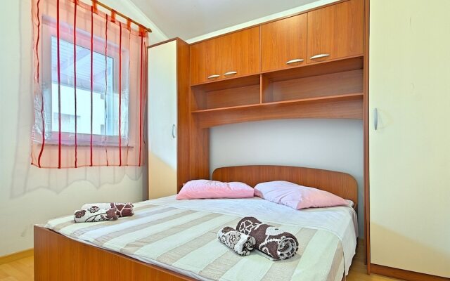 Splendid Apartment in Vodnjan With Swimming Pool