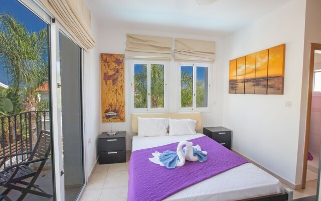 "3 Bedroom Villa With Private Pool in Protaras Center"