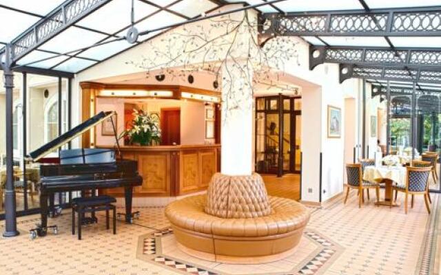 Allee Hotel