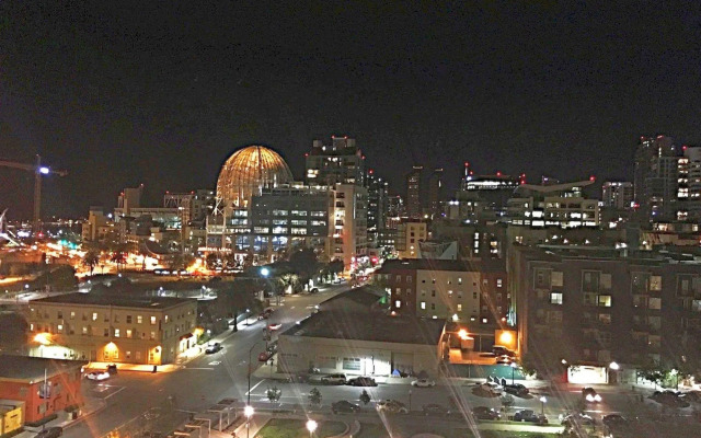 San Diego Heart of Gas Lamp District